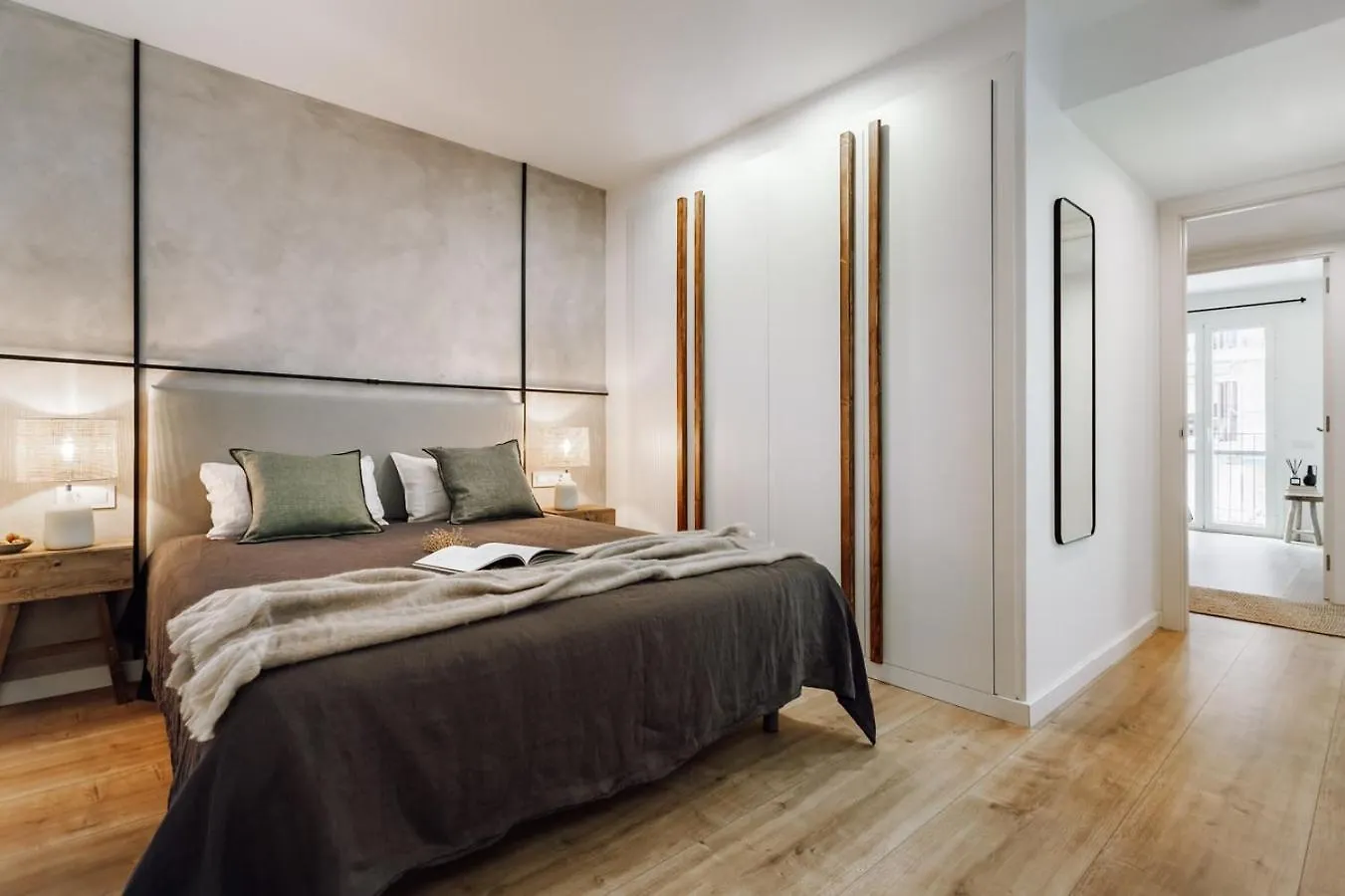 Campro - 3 Bedrooms Apartment With Balcony In Eixample Esquerra Barcelona 0*,