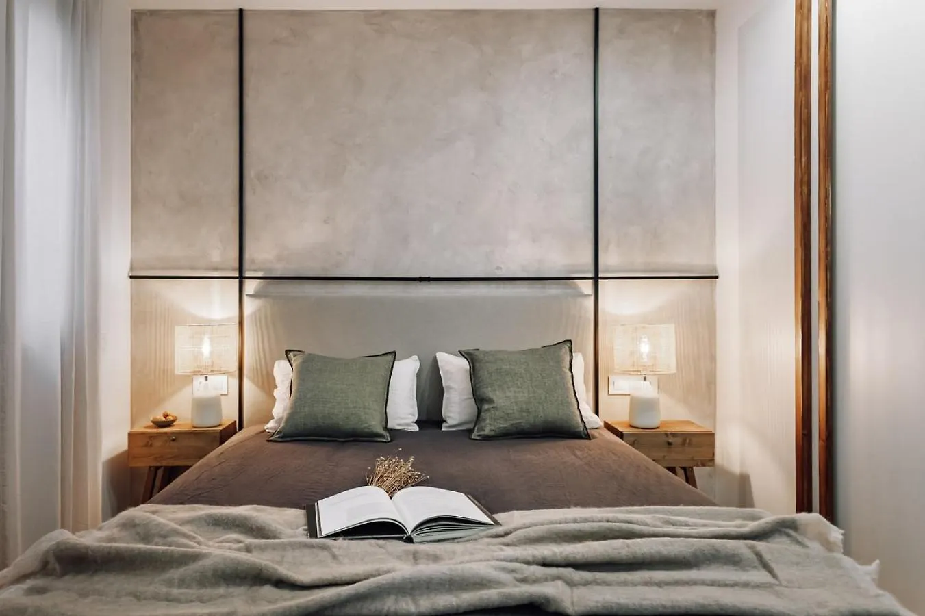 Campro - 3 Bedrooms Apartment With Balcony In Eixample Esquerra Barcellona Spagna
